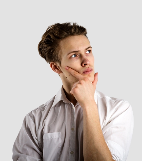 Un jeune homme se demande à quoi sert le permis 125cm3